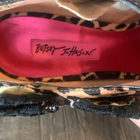 Betsy Johnson Leopard Shoes - Picture 6 of 6